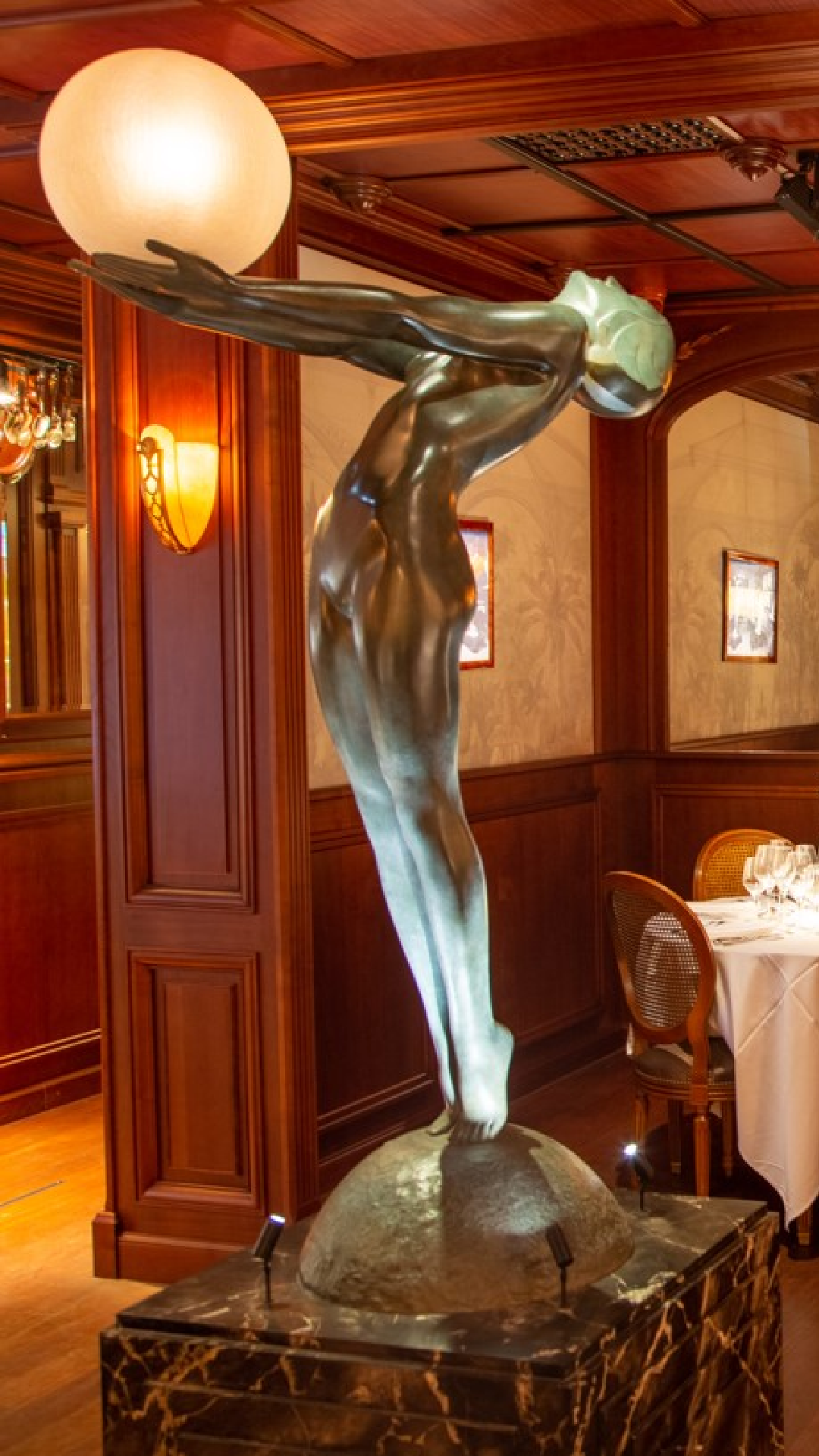 <p>Max le Verrier, “La Clarté”, bronze sculpture</p>

